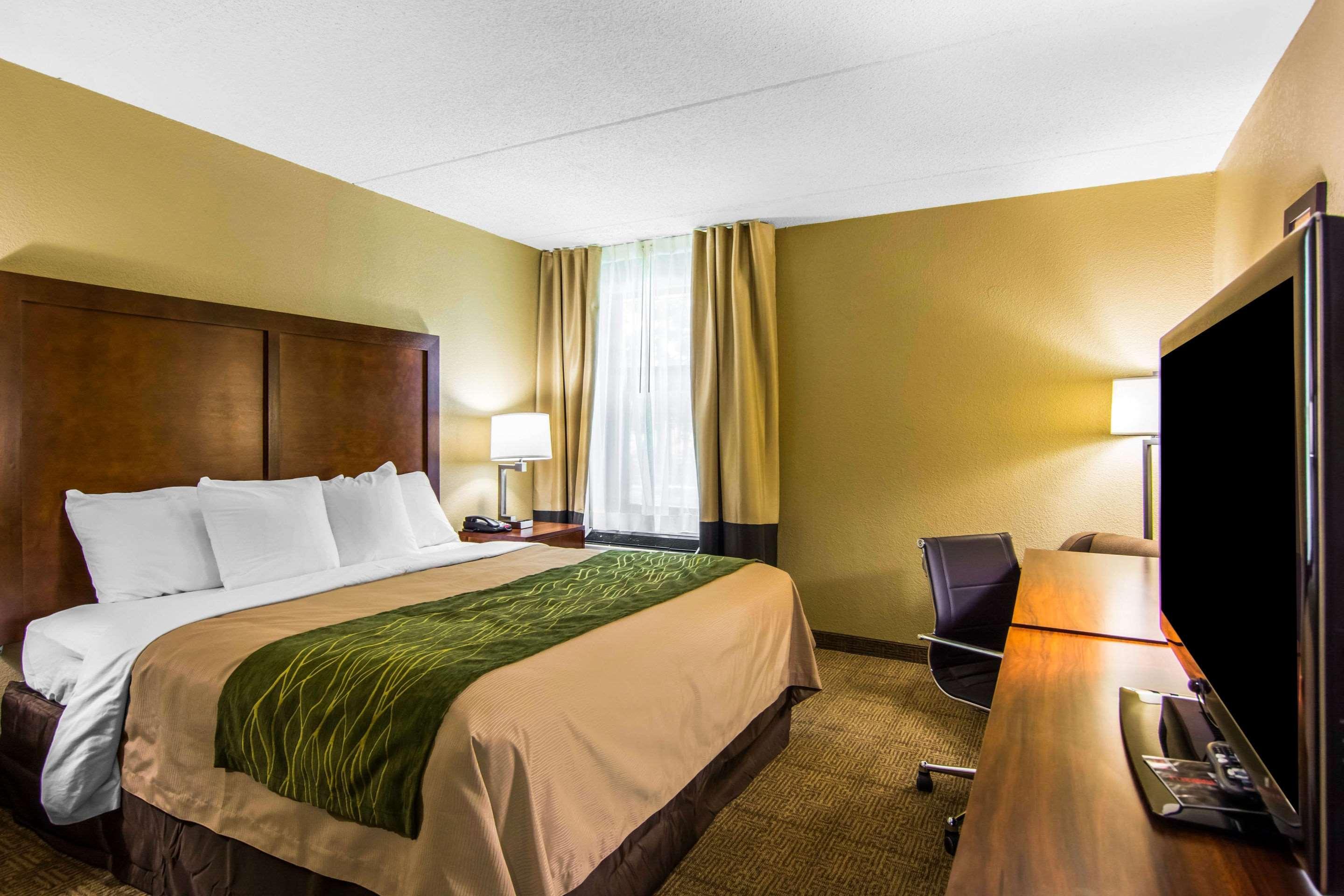 Comfort Inn Newport News-Williamsburg East Exterior photo