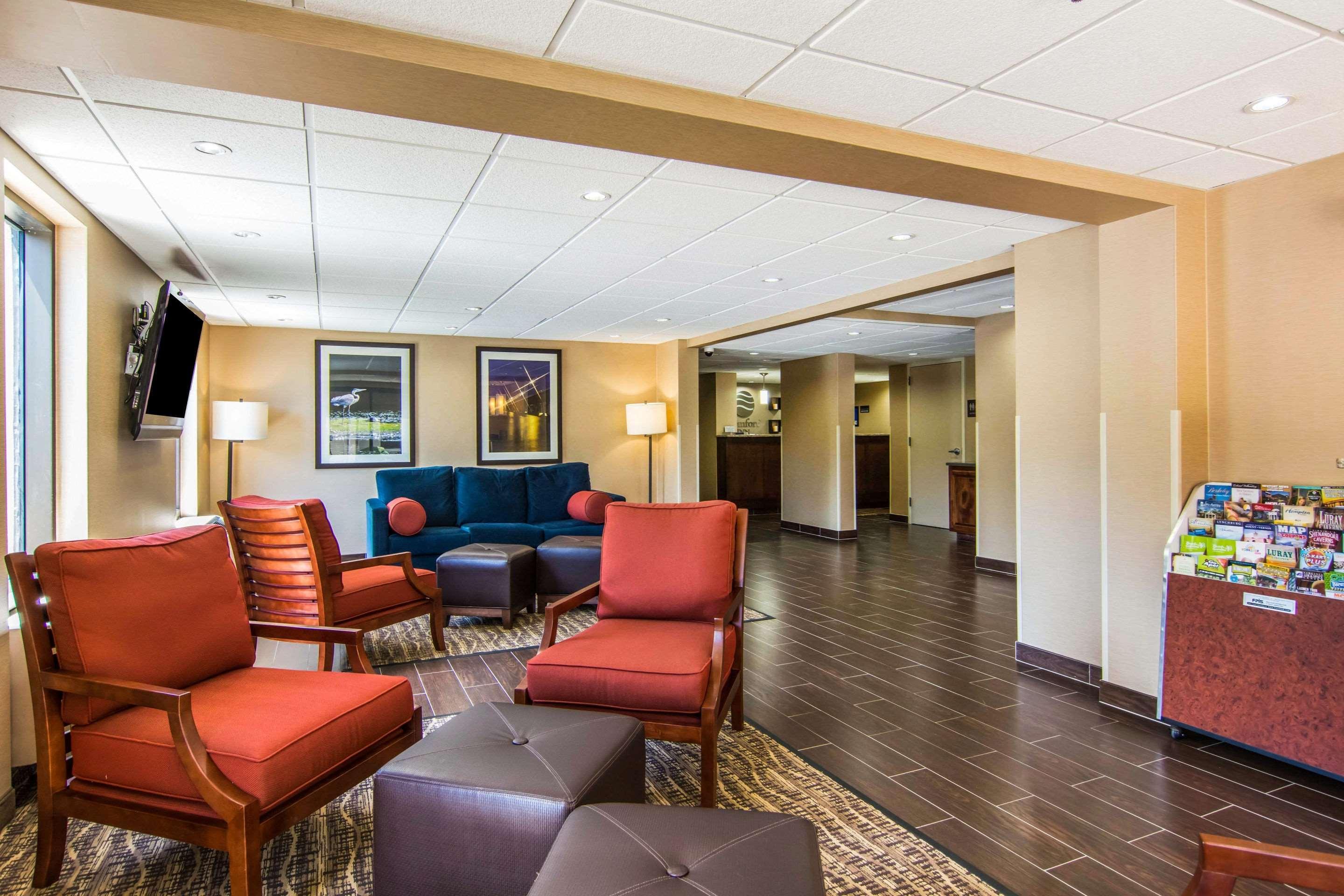 Comfort Inn Newport News-Williamsburg East Exterior photo